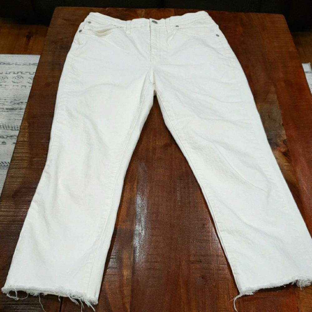 Madewell Women's Cream White Crop Boyfriend Raw Hem Straight Leg Jeans
